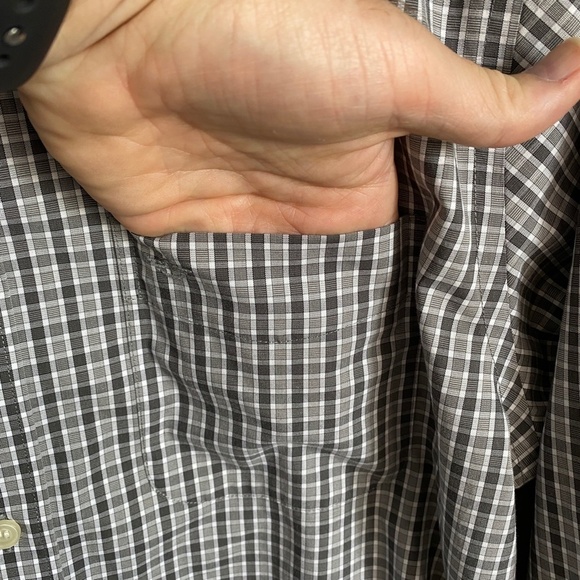 Dockers Men's Classic Fit Gray Checker Long Sleeve Button Up Shirt Size Medium - Picture 4 of 12